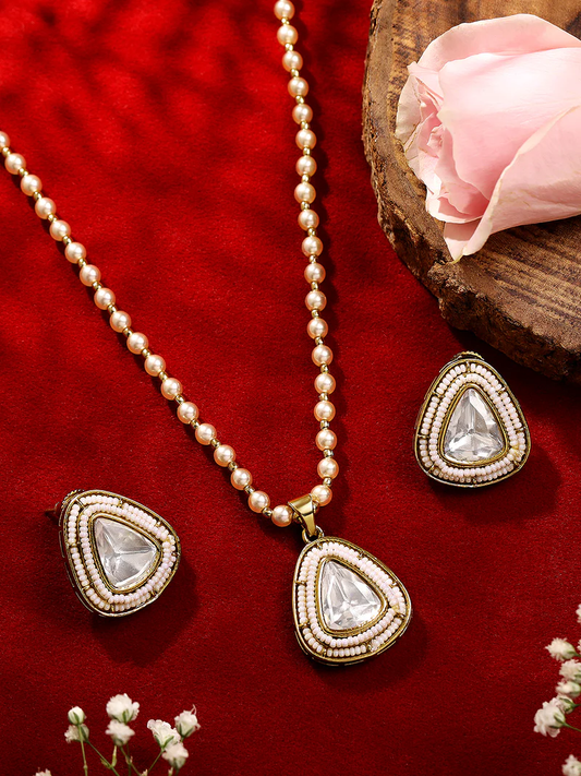 Noor Triana Pearl Necklace Set