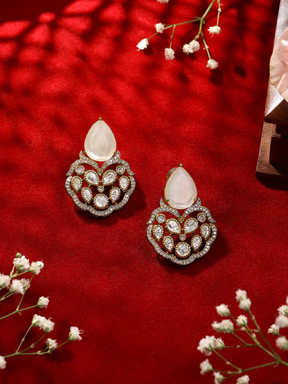 Noor Mahal Pearl Chand Earrings