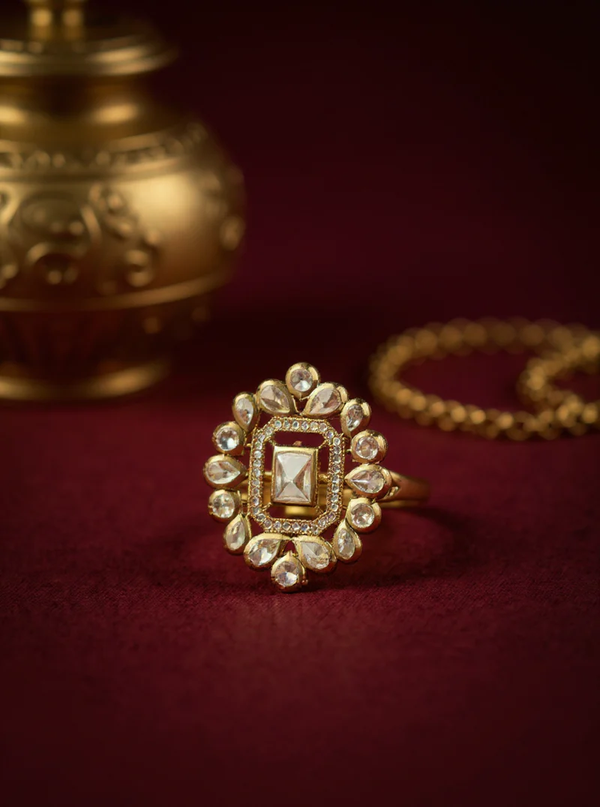 Surya Noor Halo Ring