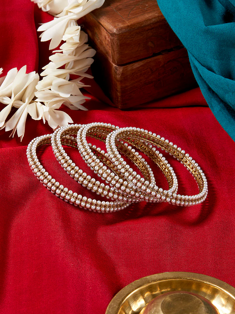 Moti Maharani Pearl Bangles Set